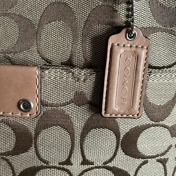 Coach signature collection purse 👜 - Picture 7 of 13